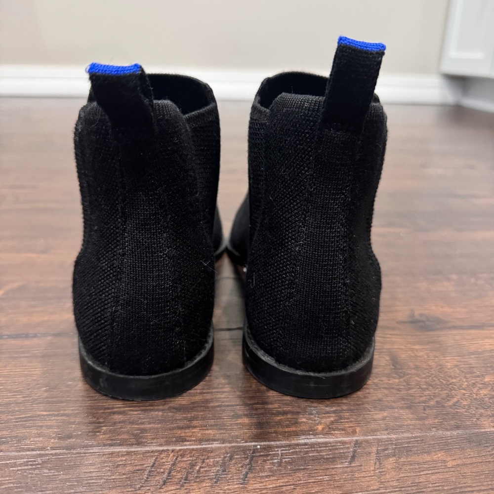 ROTHY'S Merino Wool Black Slip-On Chelsea Ankle Booties Women's SZ 8 - Picture 4 of 6